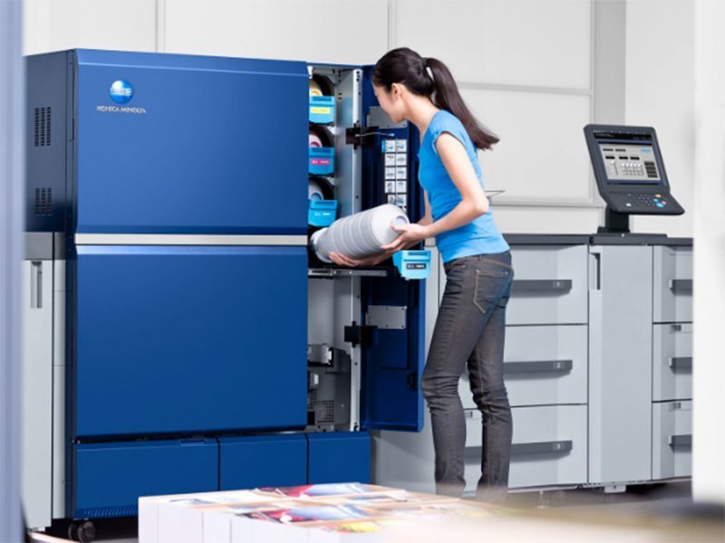 Máy in Konica C12000 tại xưởng Minh Hưng Print